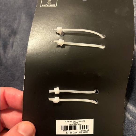 NWT Torrid Claw Clips - Picture 3 of 4